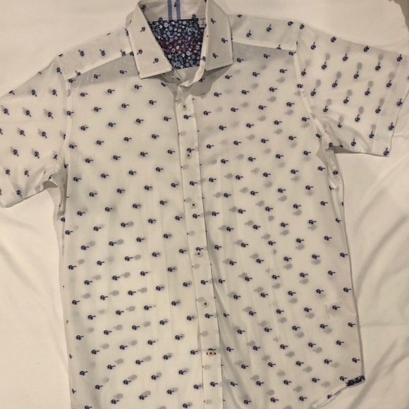 Robert Graham button up short sleeve - Picture 2 of 5